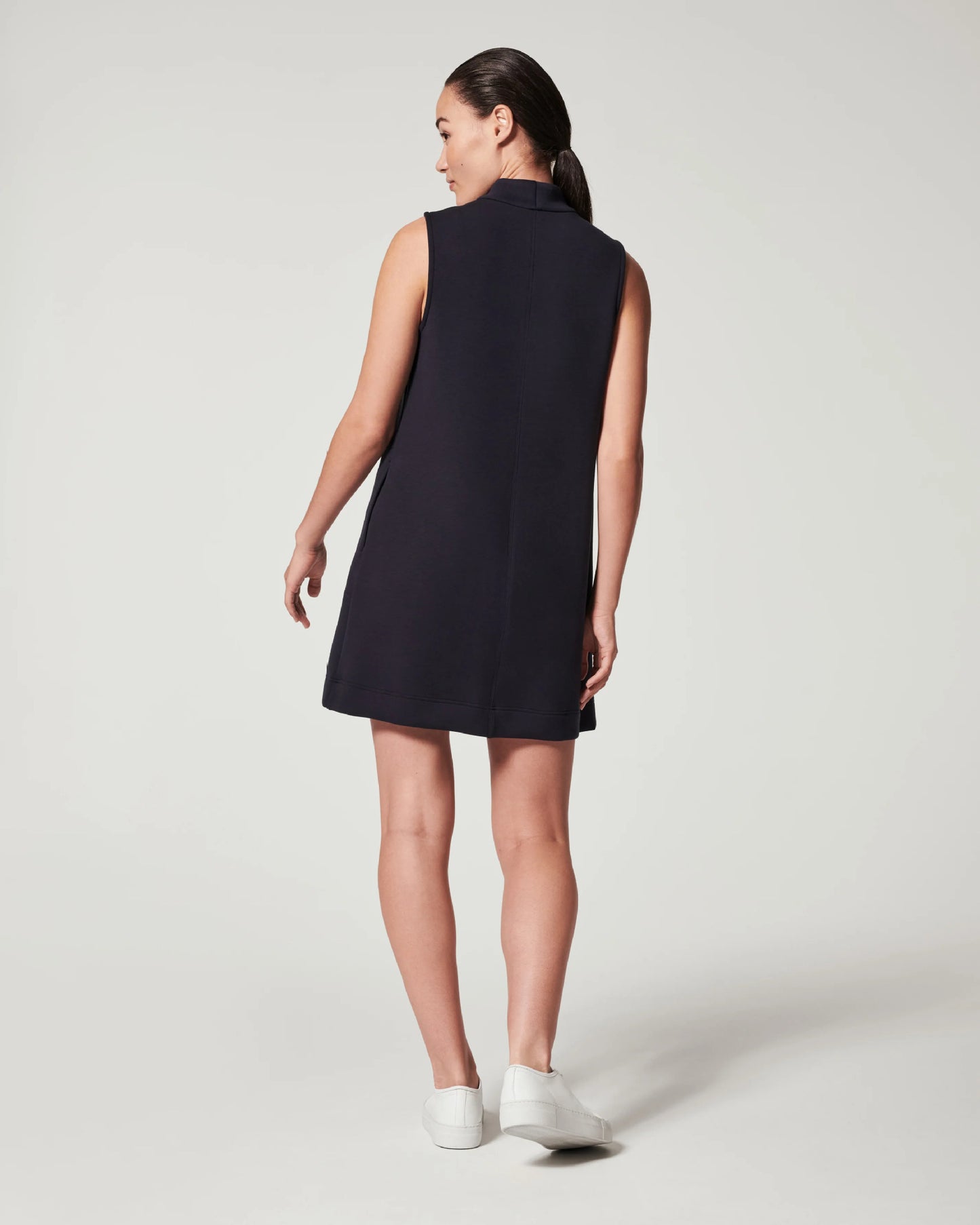 All Match Round neck pullover sleeveless short dress