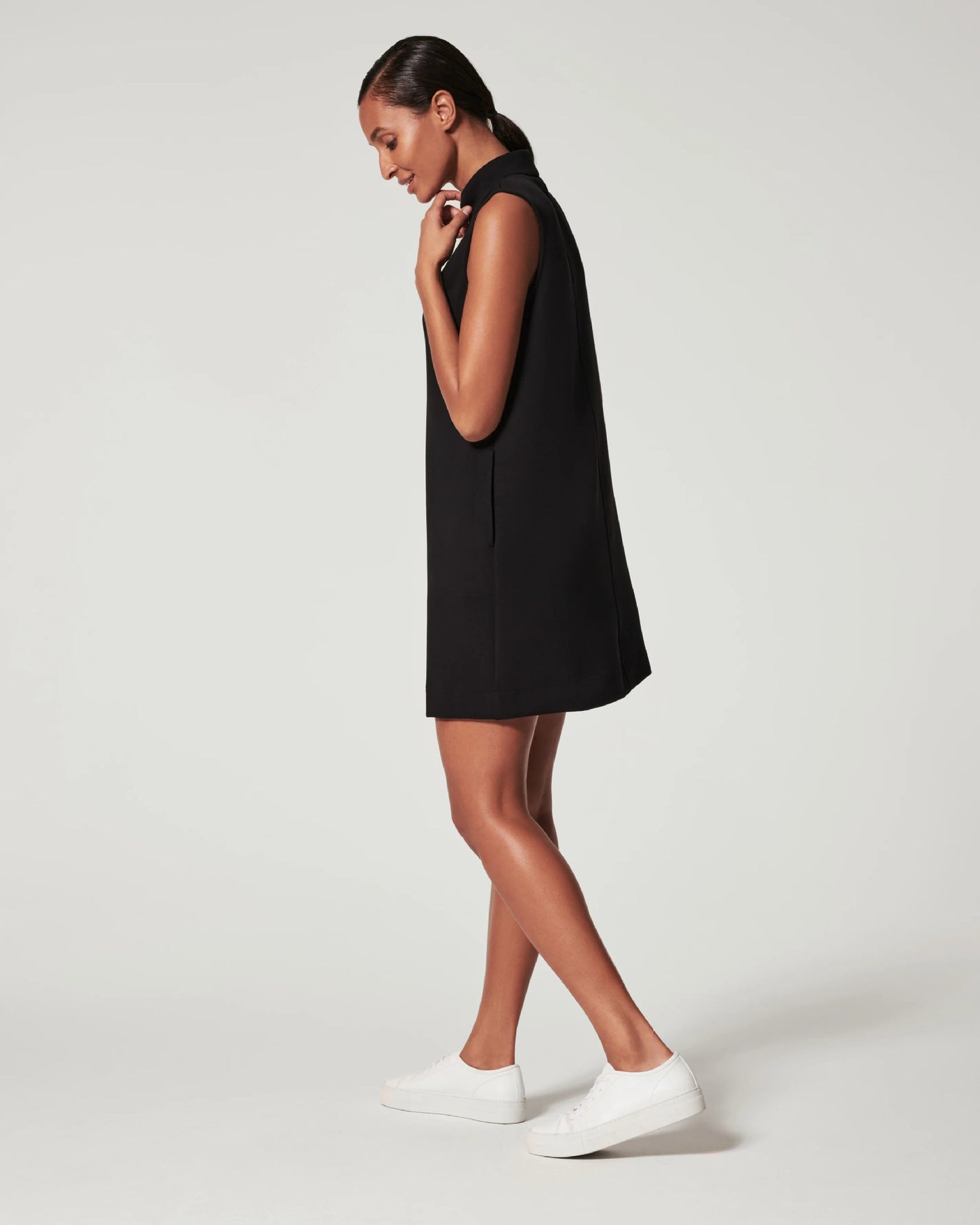 All Match Round neck pullover sleeveless short dress