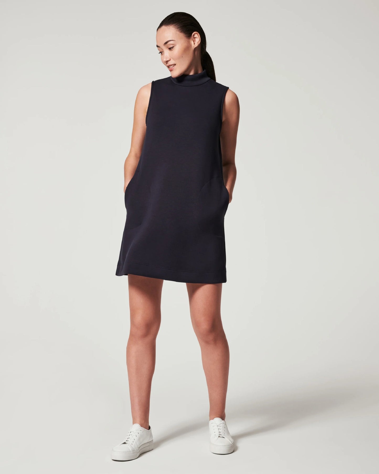 All Match Round neck pullover sleeveless short dress