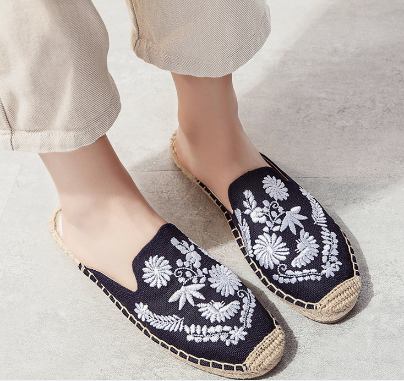 Embroidered Half Drag Straw Fisherman Shoes