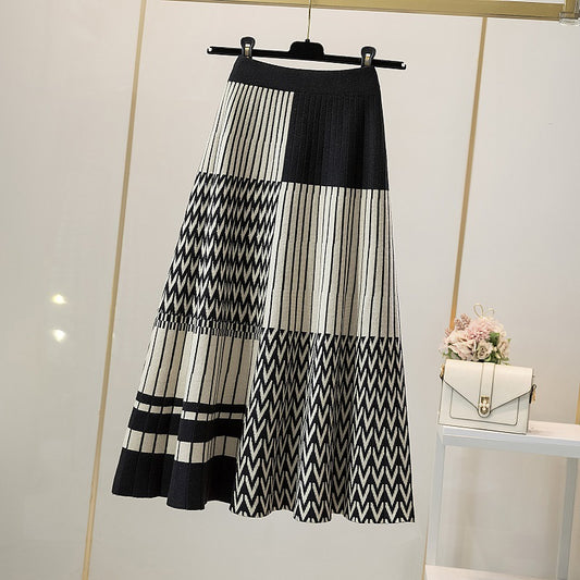 Patchwork Print Pleated Maxi Skirt