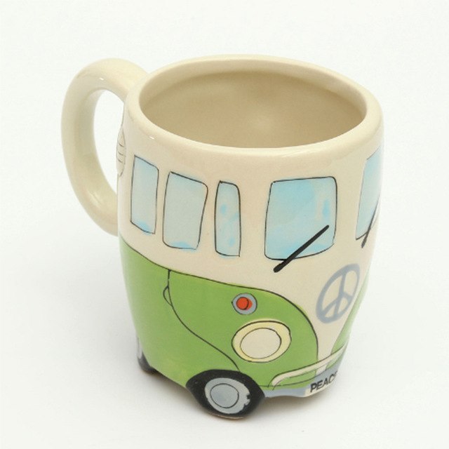 A Unique Hand-Painted 3D Double-Decker Bus Mug